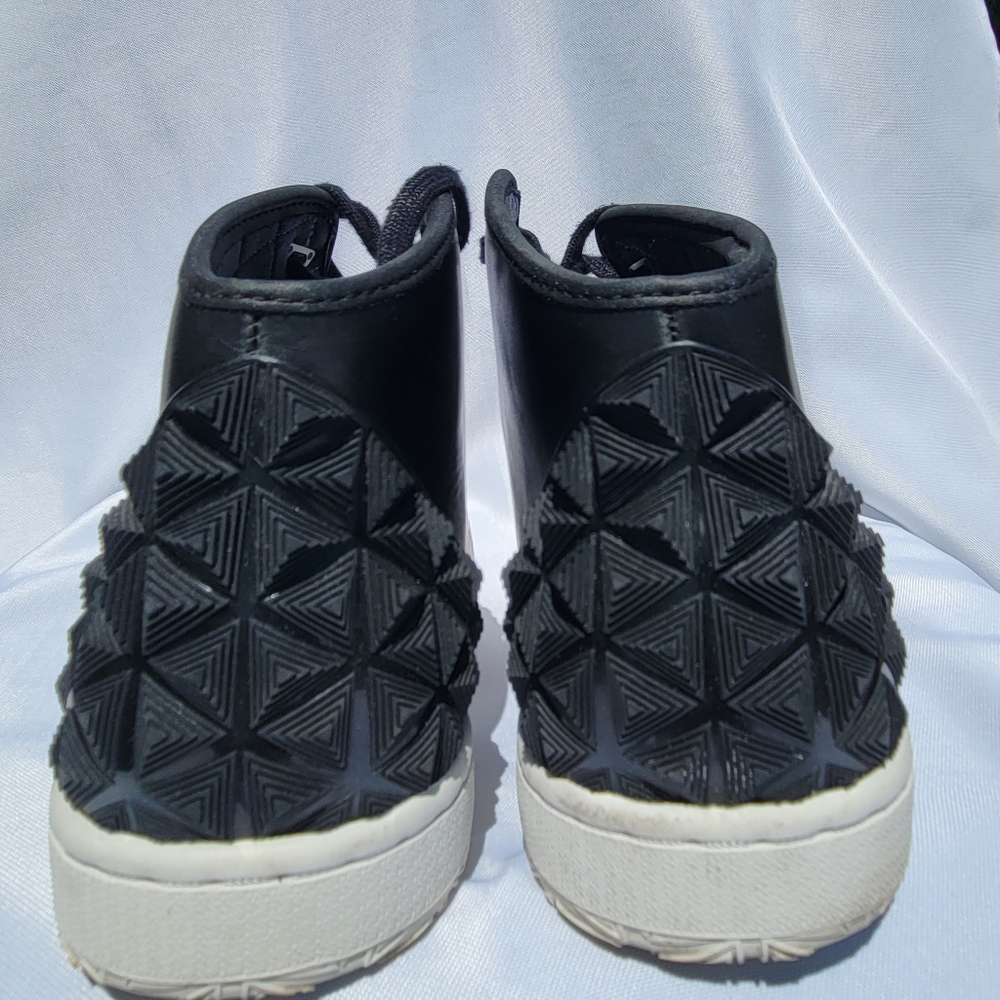 Black Jordan Instigators 12